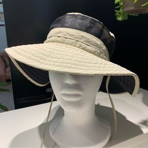 Columbia Sportswear unisex net hat.  Color: Tan